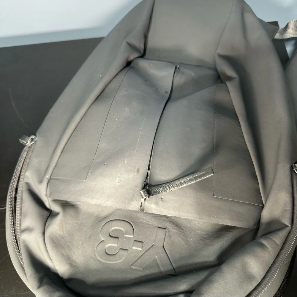 Y-3 Yohji Yamamoto futuristic pod shape backpack - Picture 6 of 17